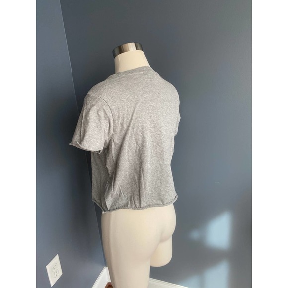 Glassons gray crop top with tigers, size small - Picture 8 of 9